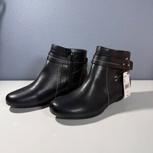 Basic Editions Shenna Black Ankle Boots Low Wedge Side Zip Womens 6 30782 NEW